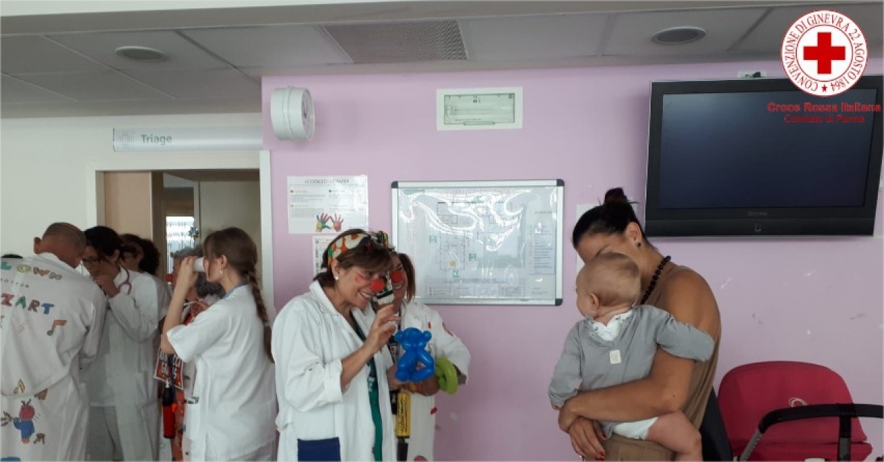 Operatori del Sorriso CRI Parma all'Ospedale dei Bambini