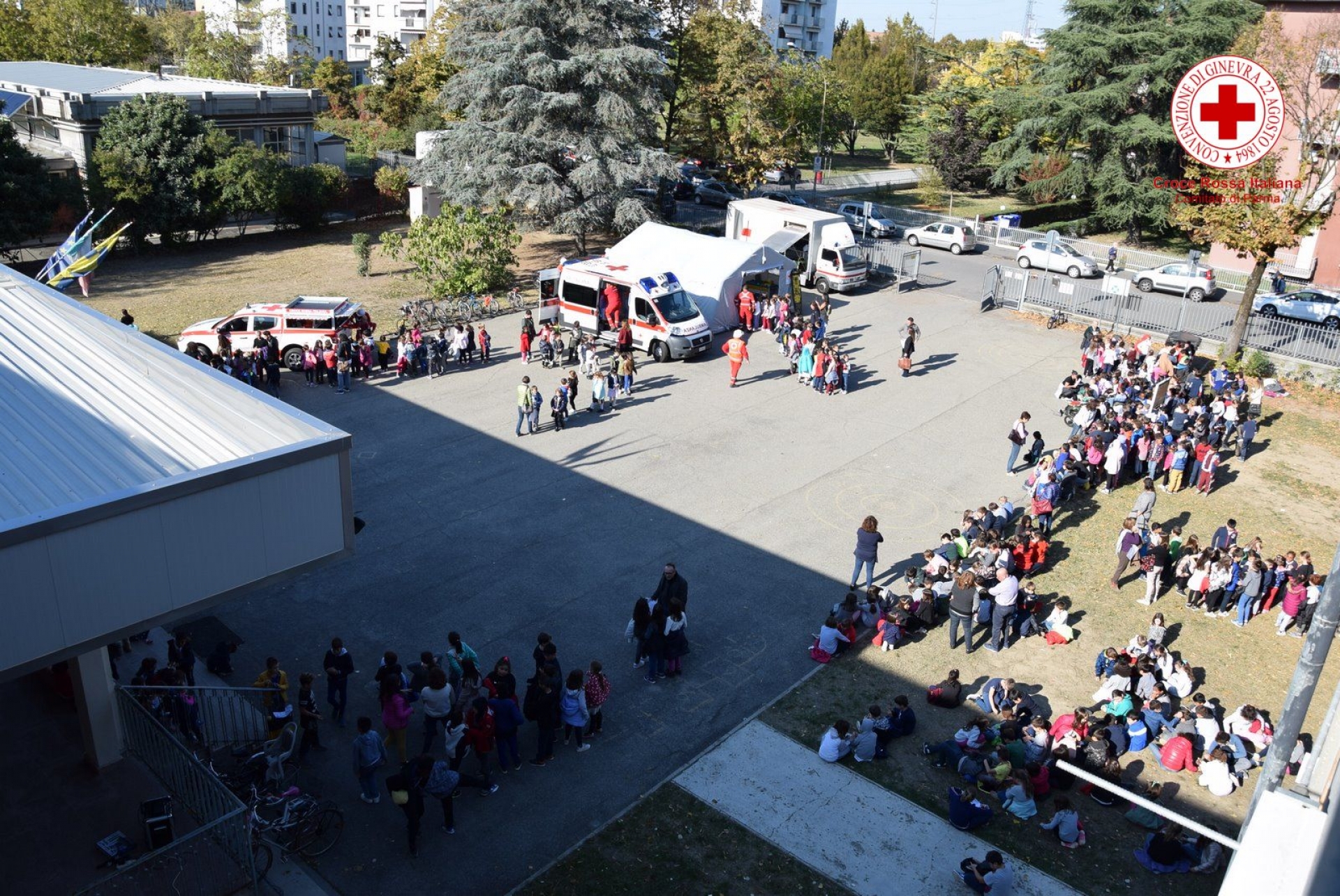 Esercitazione evacuazione di emergenza alla scuola Corazza