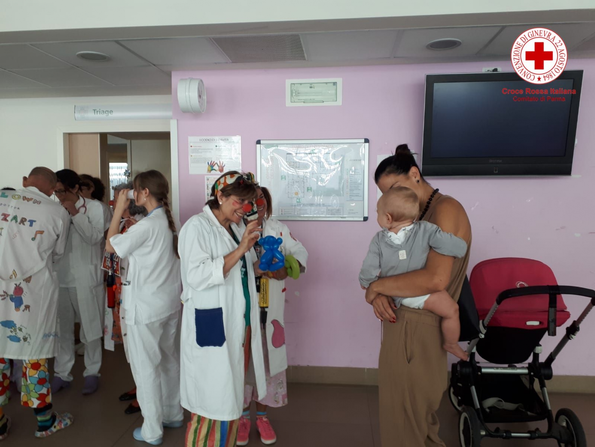 Pronto Soccorso Pediatrico &quot;invaso&quot; dagli Operatori del Sorriso CRI